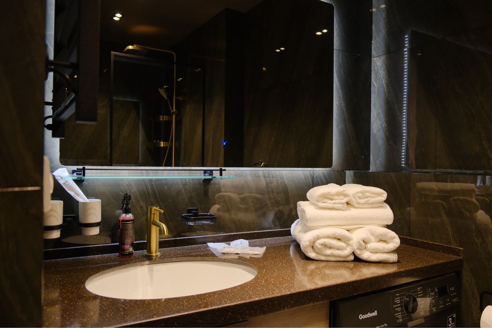 Люкс квартира сдается посуточно 25 этаж жк NRG U Tower