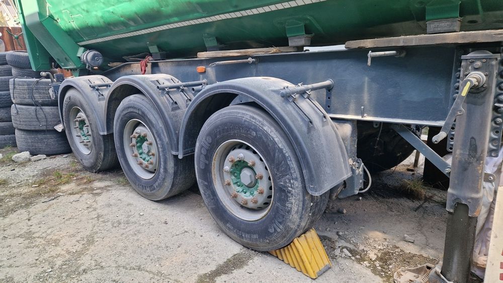 Semiremorca basculabila kempf