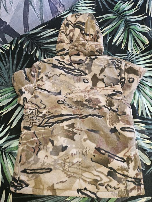 Продам куртку тёплую Under Armour