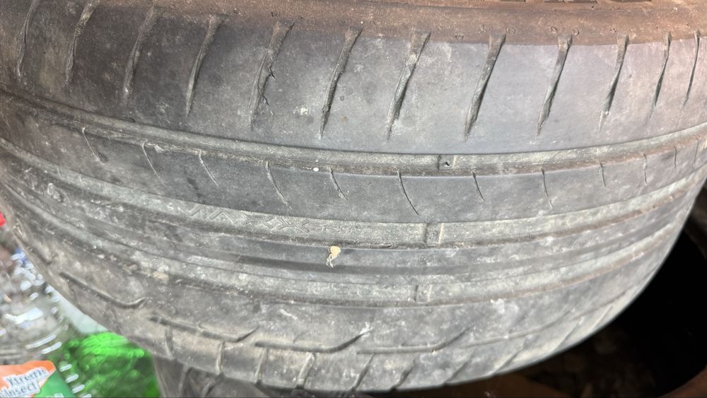 Dunlop 225/40/18 vara