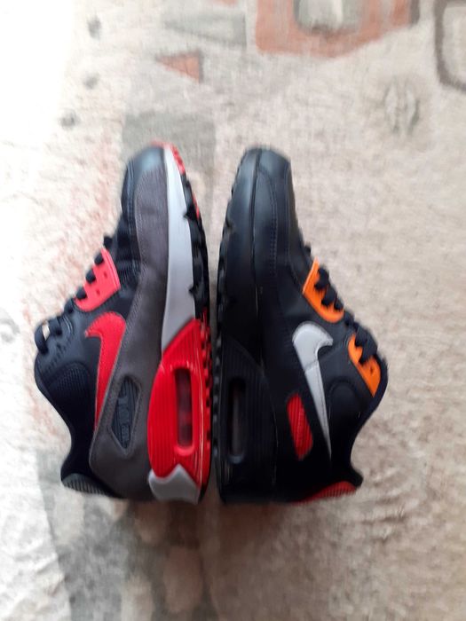 Дамски маратонки Nike Air Max 90 номер 38,5