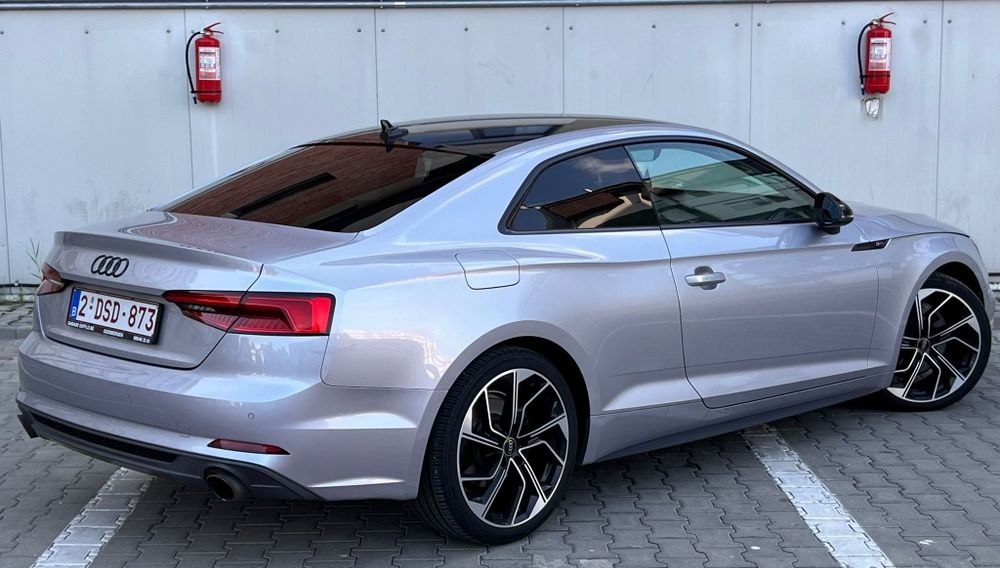 Vând Audi A5 2017 S-line 190CP Coupe
