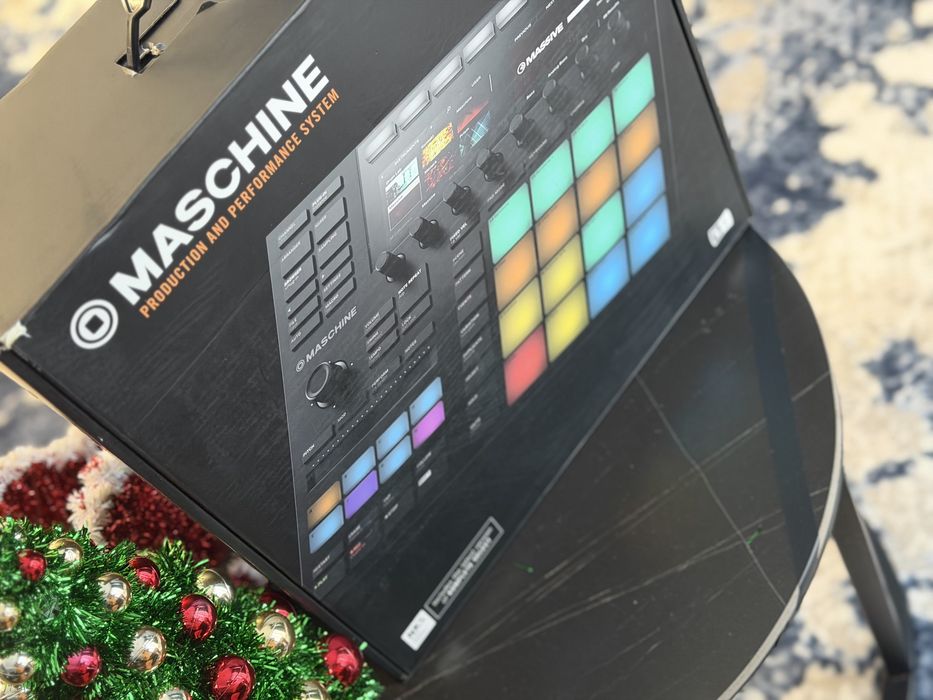 Controler Native Instruments Maschine Mk3 , nou sigilat !