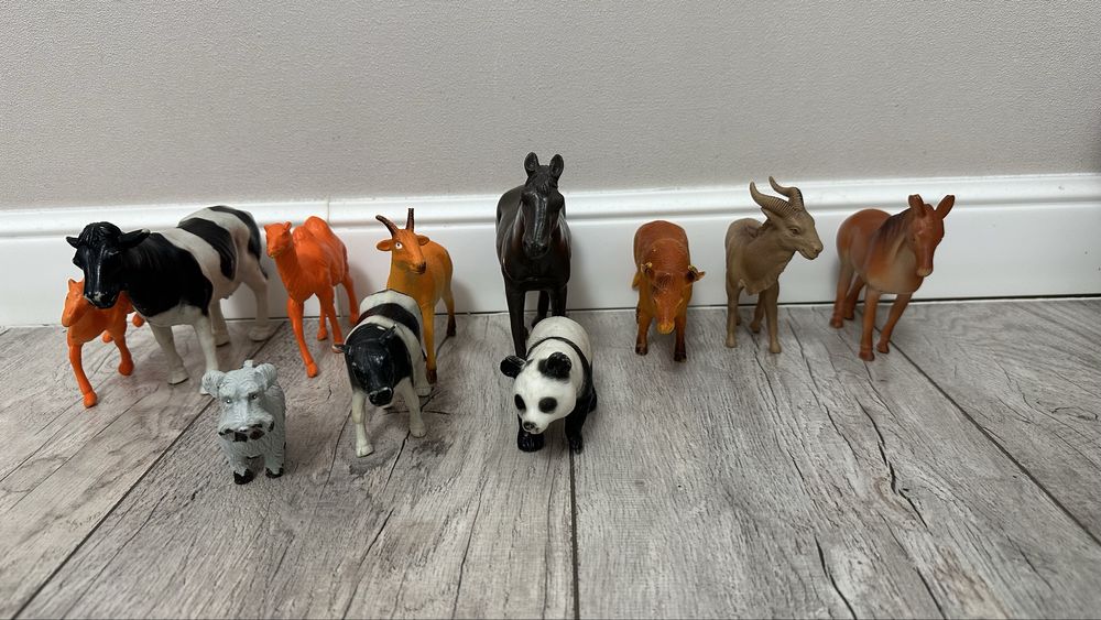 Игрушки фигурка животных