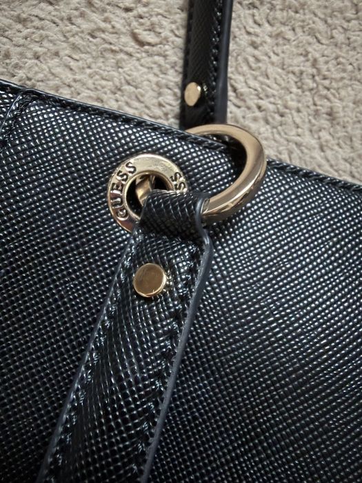Geanta de umar Guess, piele ecologica