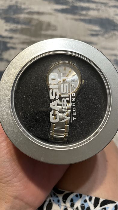 Продам часы Casio женские