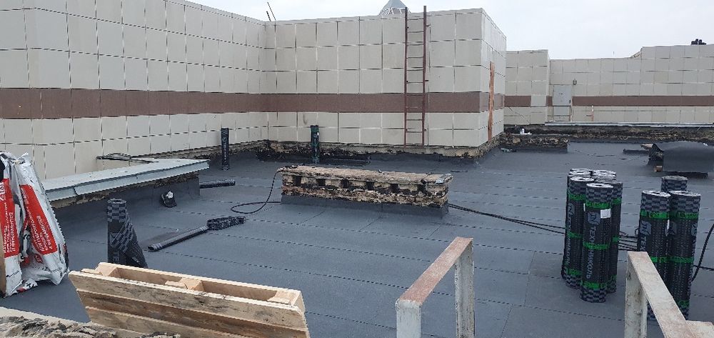 Кровельные работы крыш от протечек