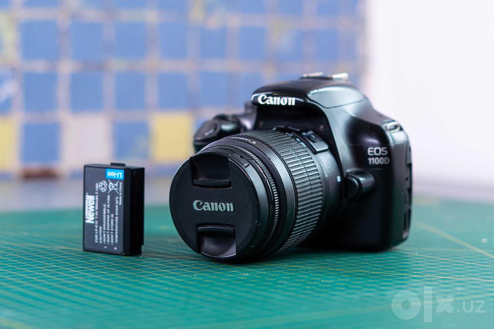 Зеркальная Камера Canon EOS 1100D; б\у