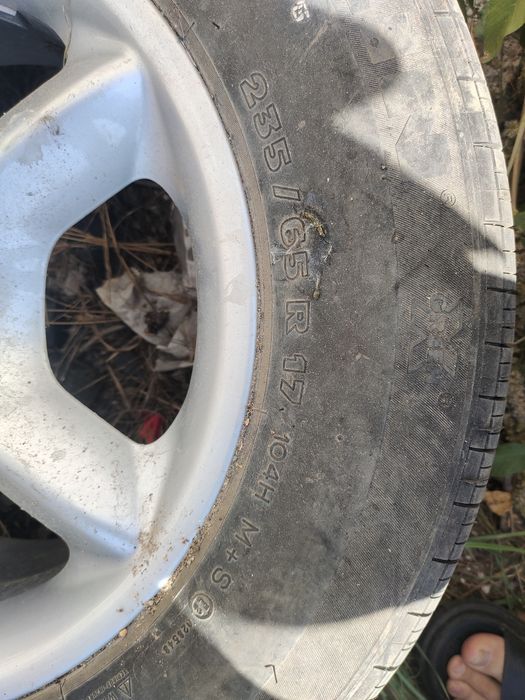 продам шинку 265/65 r17 с диском