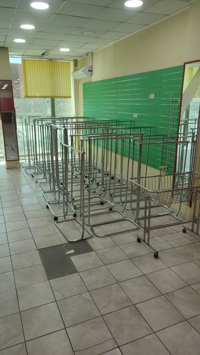 Прилавки стеклянные