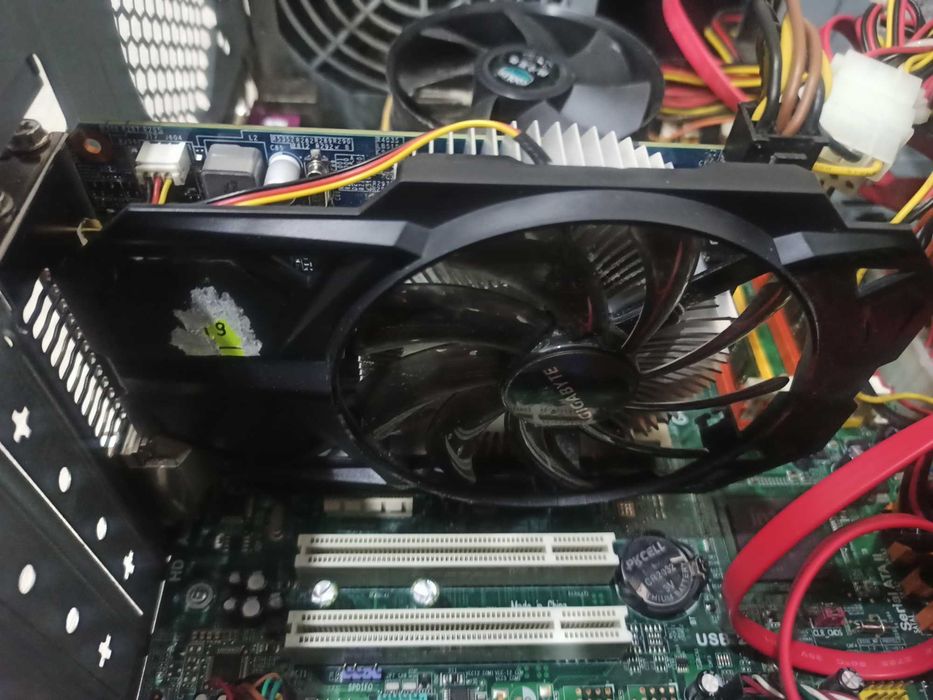 Видеокарта GIGABYTE GeForce GTX 750 OC