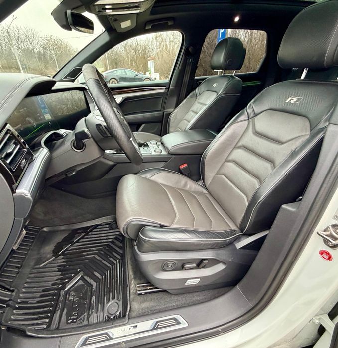 VOLKSWAGEN Touareg 2018 — imagine 4