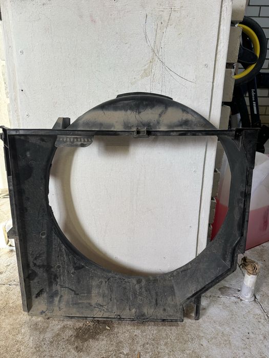 БМВ Е46 Дифузор Срочно