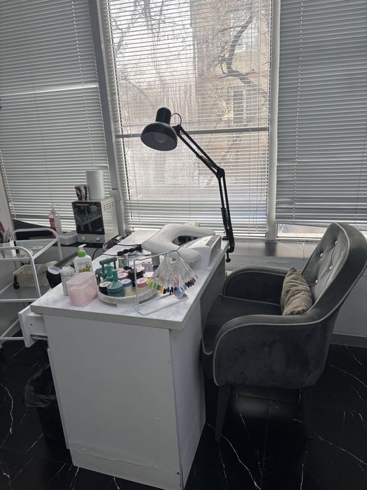 Сдаю место в салоне