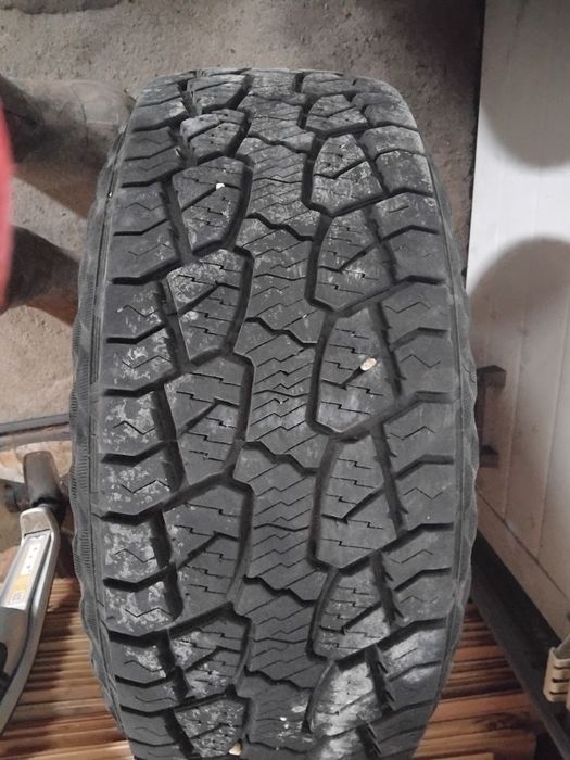 Продам резина комплект