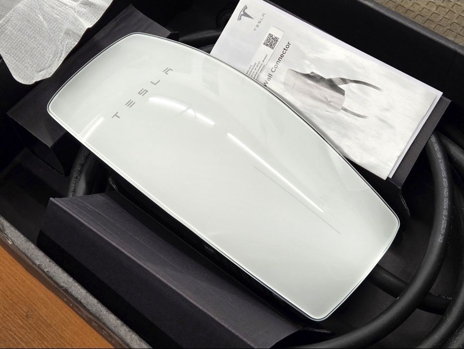 Оригинална трифазна зарядна станция Tesla Wallconnector Gen 3 до 22kW 32A Wallbox Wallcharger