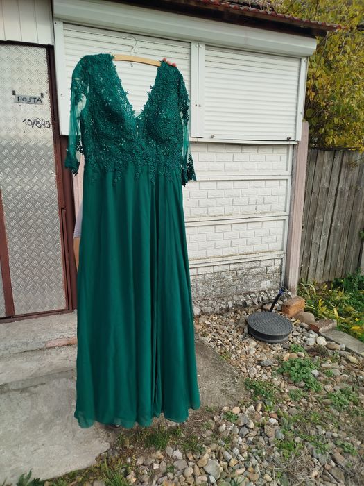 Vând Rochie verde