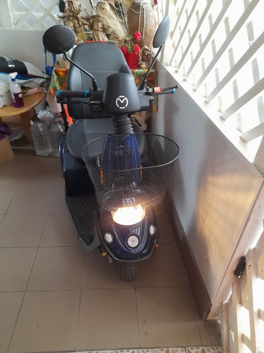 Tricicleta electrica pt adulti  mini crosser