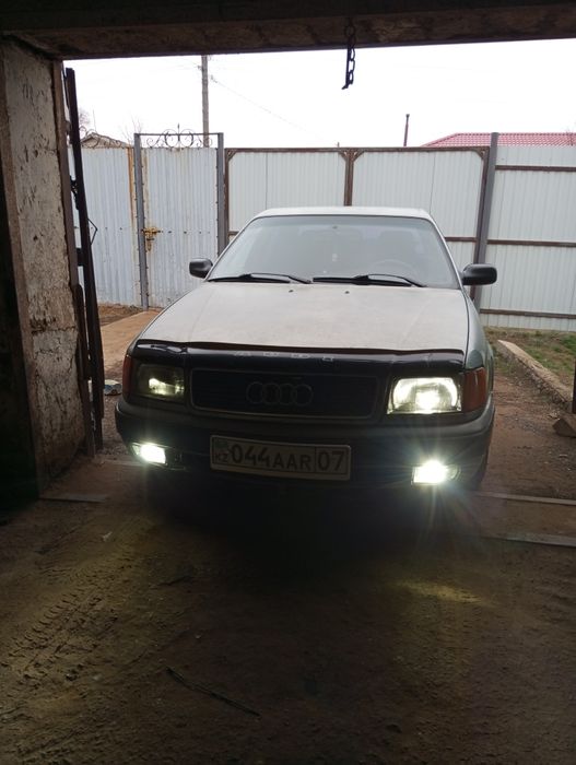 Продам Ауди 100 с4