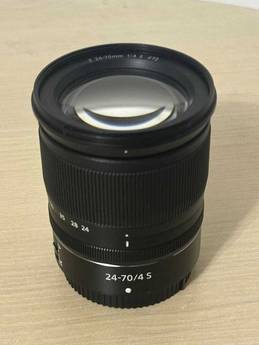 Nikon F60D 、SIGMA 24-70mm 、70-300mm バッグ 24 70 nikon z - Camere foto DSLR oferte online | OLX.ro