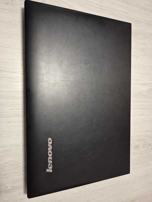 Vand Laptop lenovo