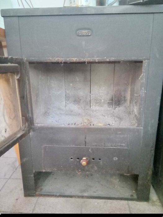 Продавам печка прити