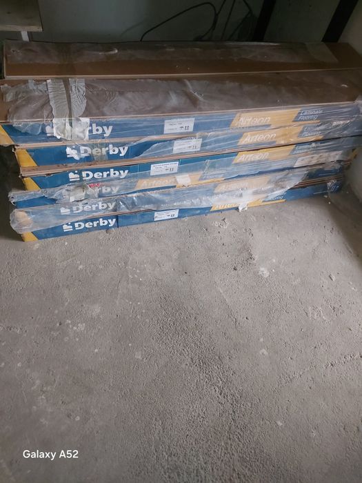 Продю ламинат б/у