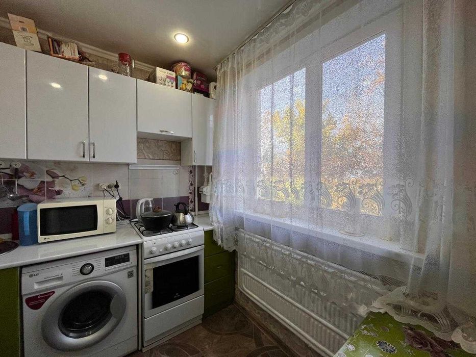 Продам 3 комн. кв., в районе Военного Института