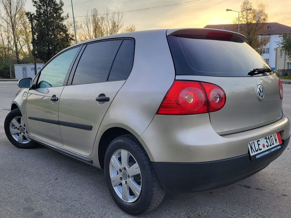 VOLKSWAGEN Golf 2005 — imagine 4