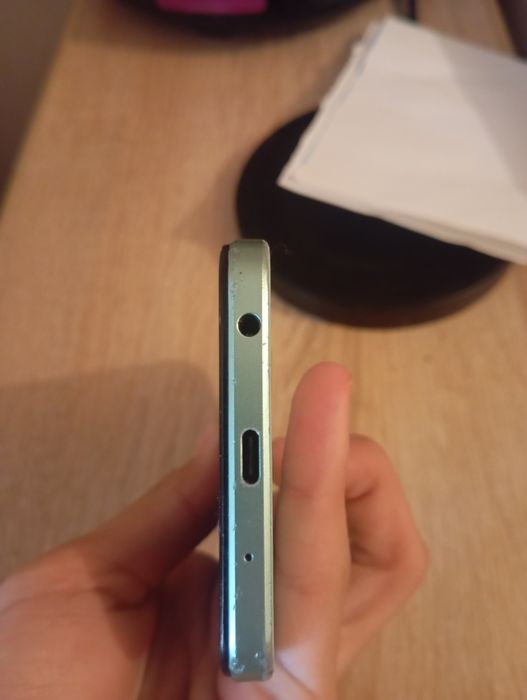 Продаю телефон vivo YO3