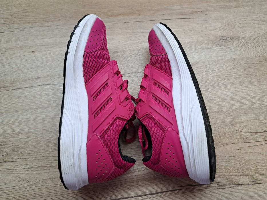 Маратонки Adidas 38 номер