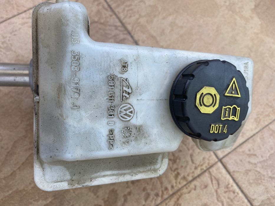 Спирачна помпа VW Passat B8