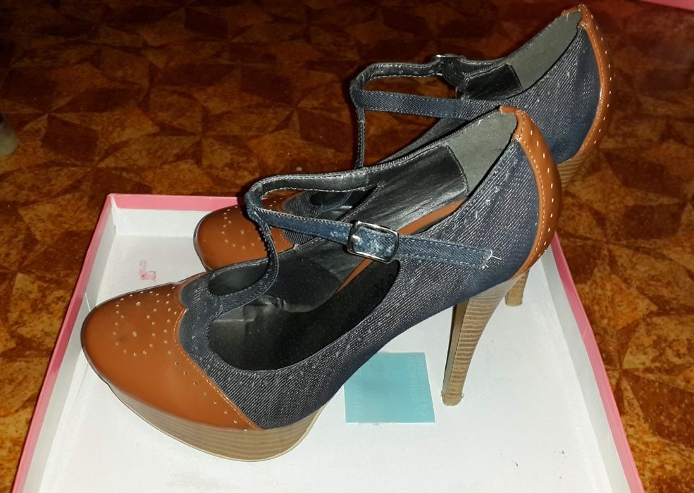 Красивые туфли на платформе