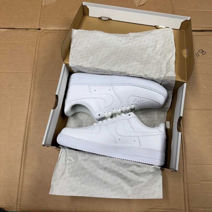 Nike Air Force 1 Triple White (36-47)