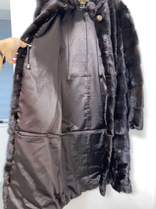 Продам норковую шубу