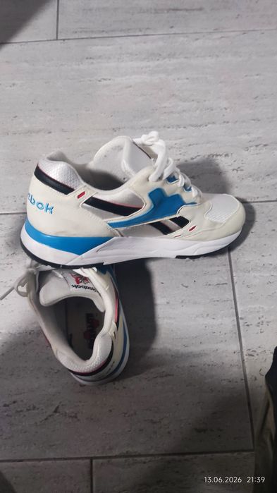 Reebok "Hexalite"