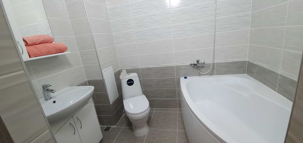 Сдам 1 к кв Батыс2 посуточно