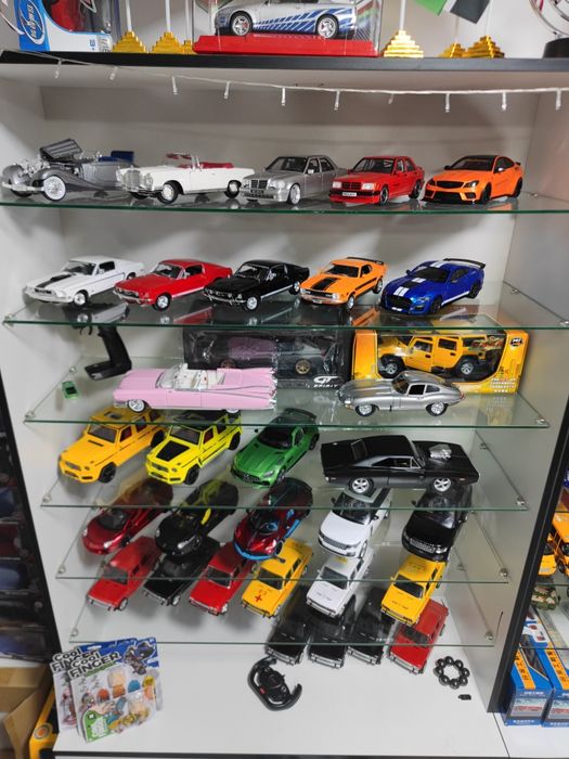 Коллекционные модели машин металлические железные - Доставка