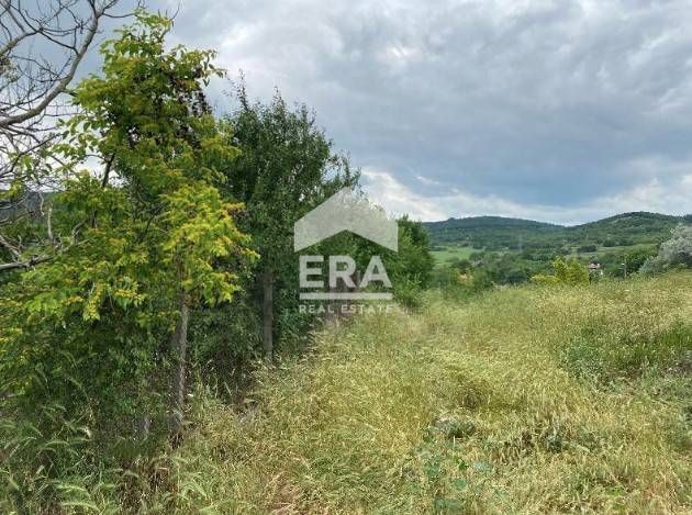 Продава се Парцел в Девня - 1876 кв.м за 20 €/кв.м - Снимка #2