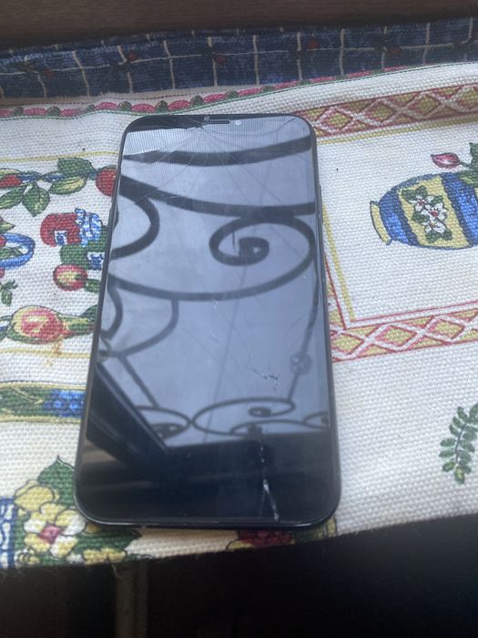 iphone XR 64 gb.