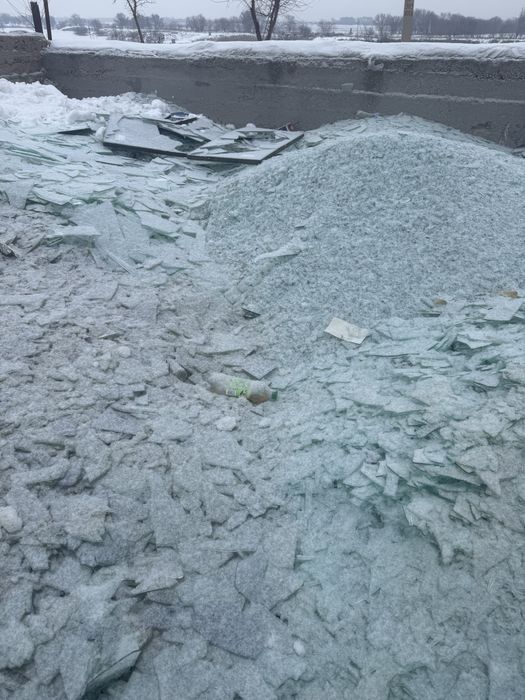 Әйнек қабылдаймыз. Стекло принимаем