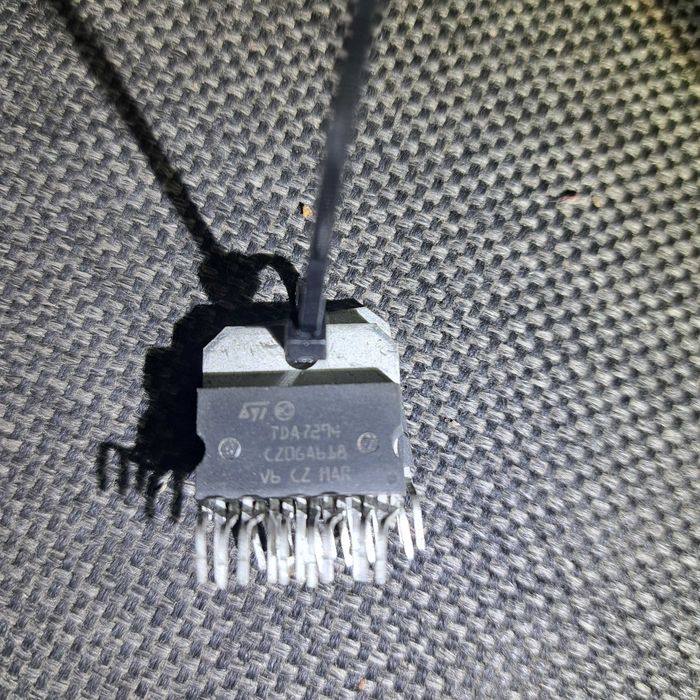 Микросхема Уселители Танзисторы