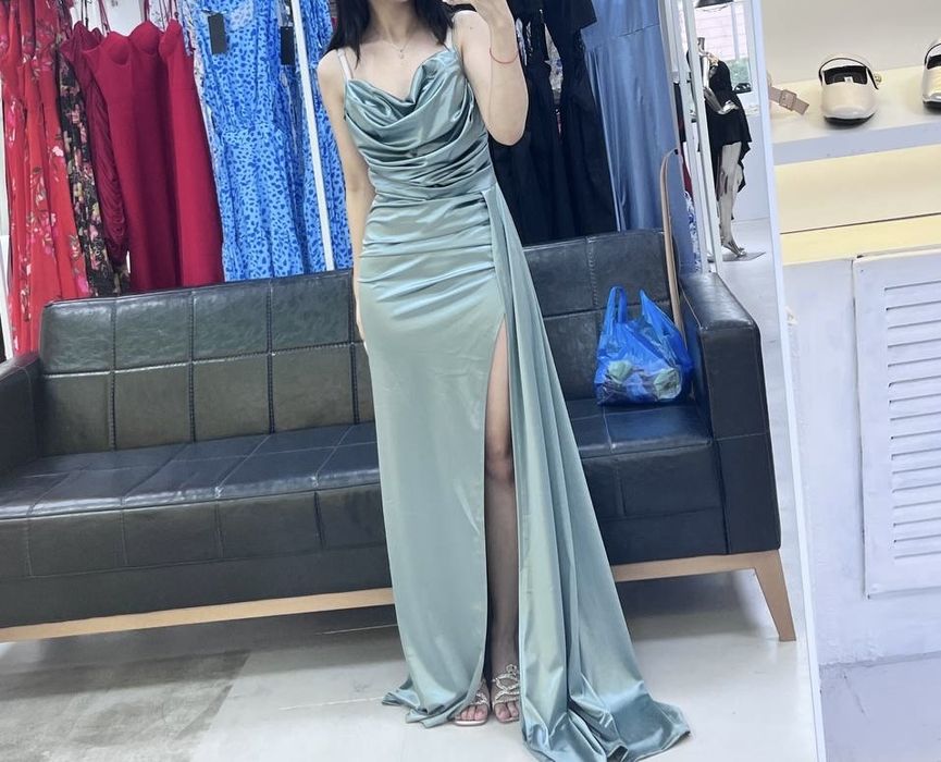 Продам выпускное платье