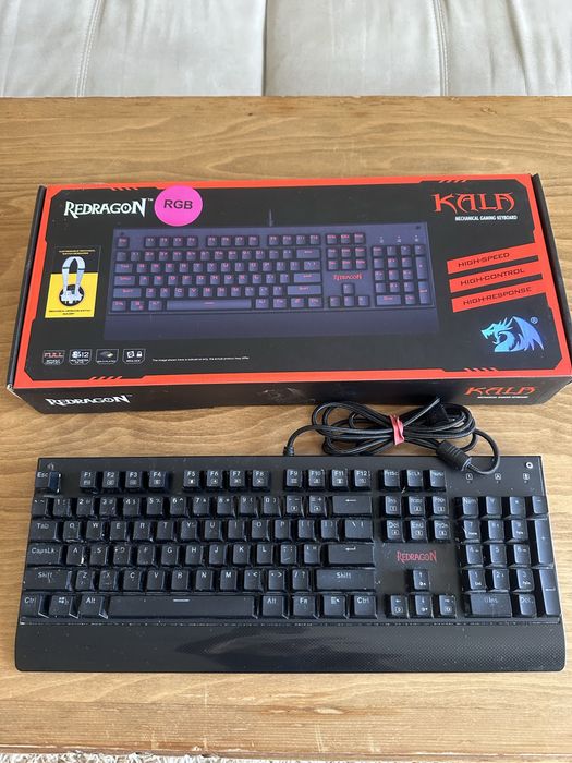 Клавиатура Redragon, мишка Razer