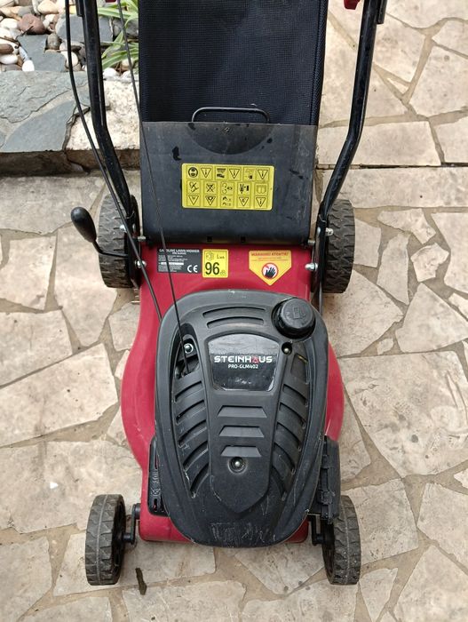 Моторна косачка щеинхаус