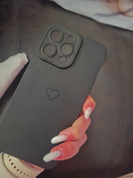 Vând huse Iphone 14 pro max și samsung a 32 5G