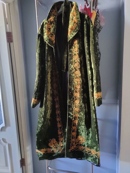 Чапан  мужской новый