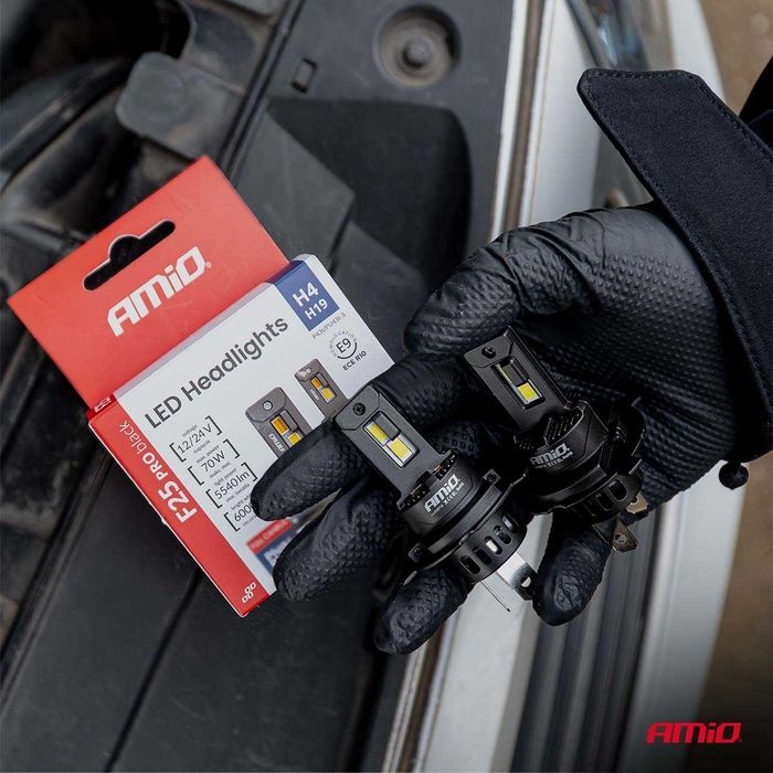 Крушки AMIO F25 pro black LED H4/19 70W 12-24V