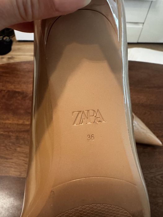 Pantofi Zara  maro camel din lac  36