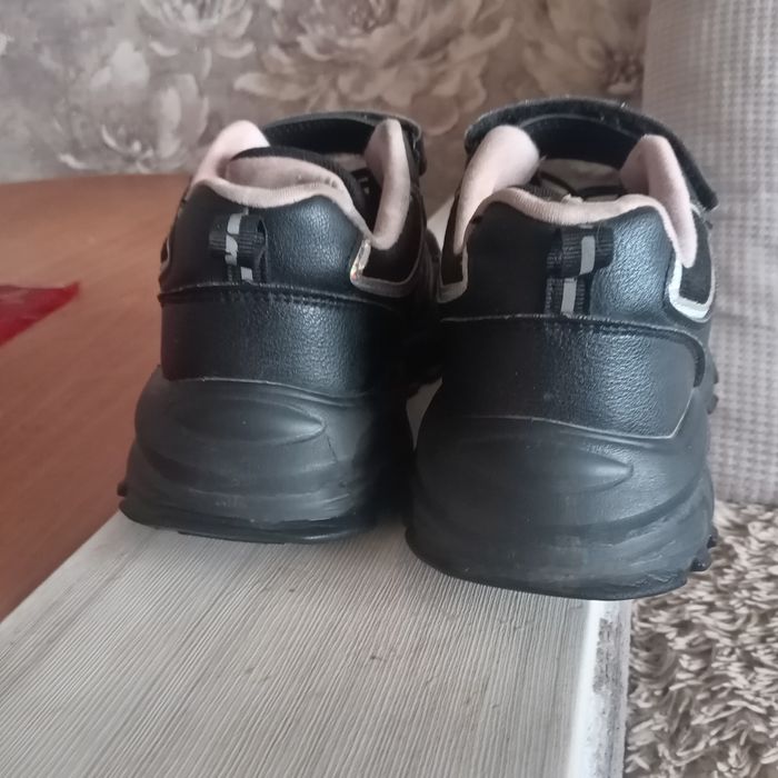 Ботинки, кроссовки, уги, сапоги